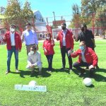 CON PUNTAPIÉ INICIAL SIMBÓLICO FUE ENTREGADA A LA COMUNIDAD CANCHA DE PASTO SINTÉTICO