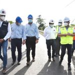 MINISTRO DE OO.PP EN SAGRADA FAMILIA ENTREGÓ “CASCO AZUL” COMO SÍMBOLO DE GENERACIÓN DE MILES DE EMPLEOS