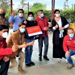 ALUMNOS DE SAGRADA FAMILIA RECIBIERON COMPUTADORES PARA CONTINUAR SUS CLASES