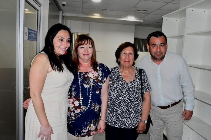 Los vecinos junto al alcalde Arriagada agradecieron a la Gobernadora regional por la aprobación de los recursos de parte del CORE.